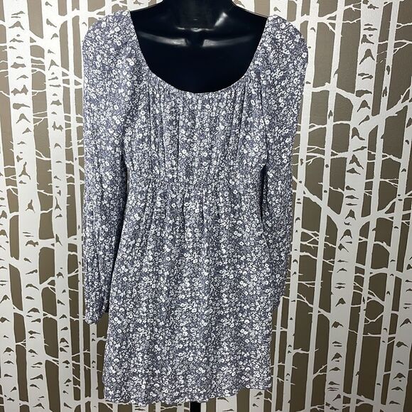 Sadie & Sage Washed Gauze Ditsy Floral U-Neck Boho Tunic Top Gray White sz M - Picture 4 of 14